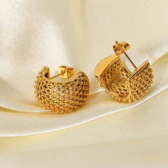 Funky gold earrings online