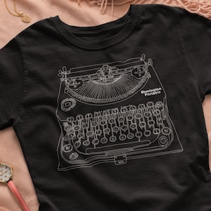 Camisa de máquina de escribir portátil Remington, camiseta de máquina de escribir antigua, camiseta gráfica minimalista, impresión de máquina de escribir, regalos de escritor, camiseta de novelista