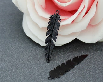 Choice of colors: 10 feather prints in black, red or white copper, 35 x 8mm