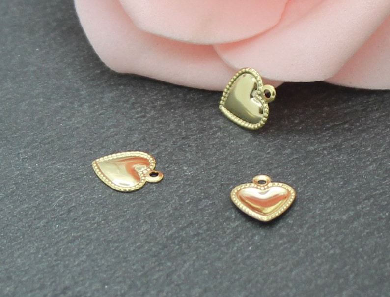 20 small domed heart charms in gold stainless steel, 10 x 8 mm, AC636 image 1