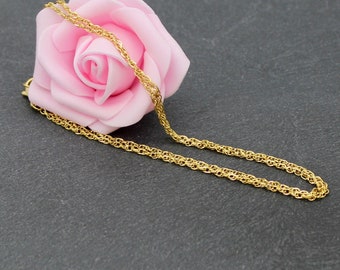 1.5 mm twisted link necklace, gold stainless steel, AC204