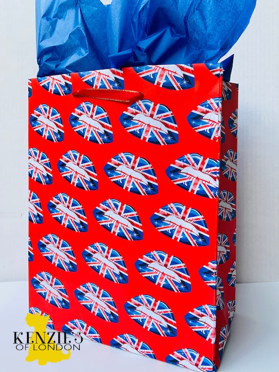 How to Make a Gift Bag from Wrapping Paper