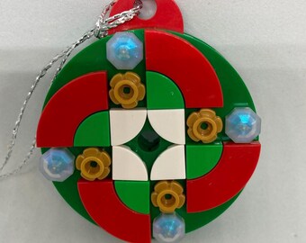 Décoration de boule de Noël en brique moyenne. Cadeau de Noël secret Père Noël pour chaussettes de Noël