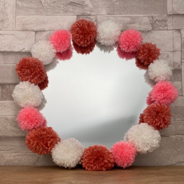 Miroir mural, rond , miroir décoratif avec pompons, miroir pompons rose