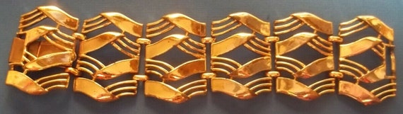 Retro Gold Tone Bracelt - image 2