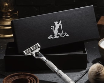 Unlock the ultimate convenience and smoothness of unscrewable Sword Edge Mach 3 compatible travel razor "Travelo"