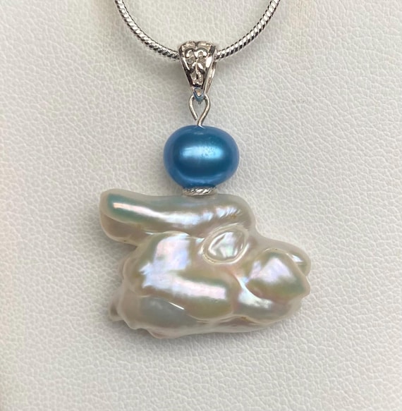 Keshi Pearl Pendant White Pearl With Blue Pearl Accent Pearl