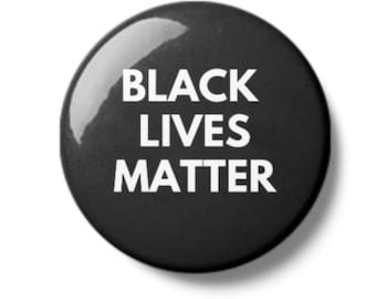 Black Lives Matter: button