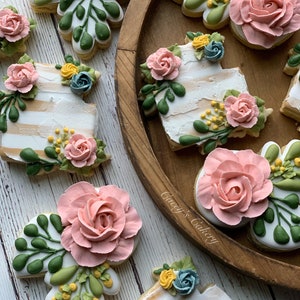 Circle Floral Cookie Cutter image 3