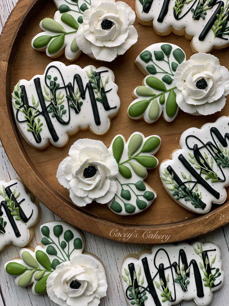Circle Floral Cookie Cutter image 5