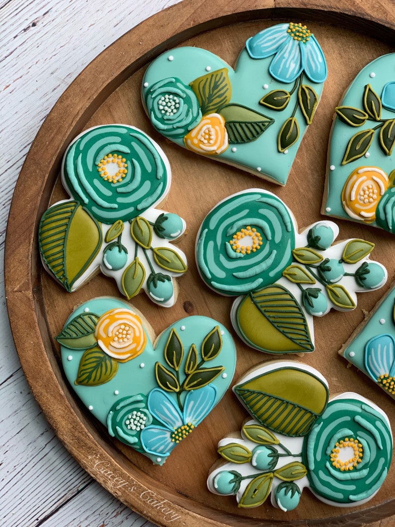 Circle Floral Cookie Cutter image 6
