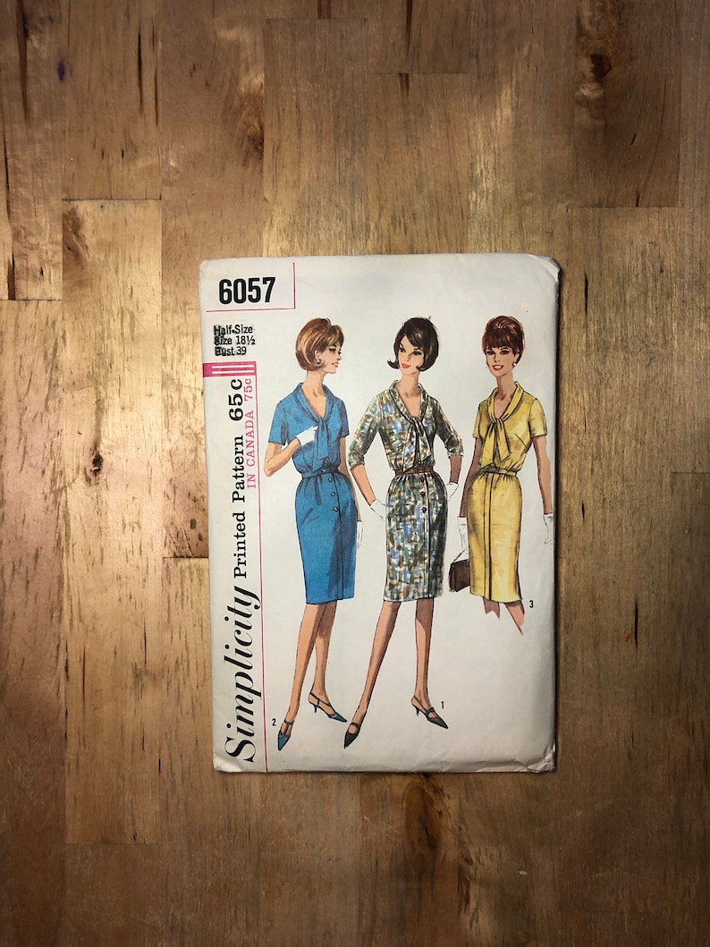 short and 34 length sleeves Size 18 12 Bust 39 Simplicity Pattern 6057 1960/'s One-Piece Dress sized petite women slim gathered skirt