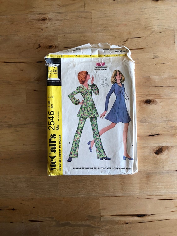 McCall/'s 8270 Misses Petite-able Sleeveless Short /& Long Sleeve Dress MANY SIZES