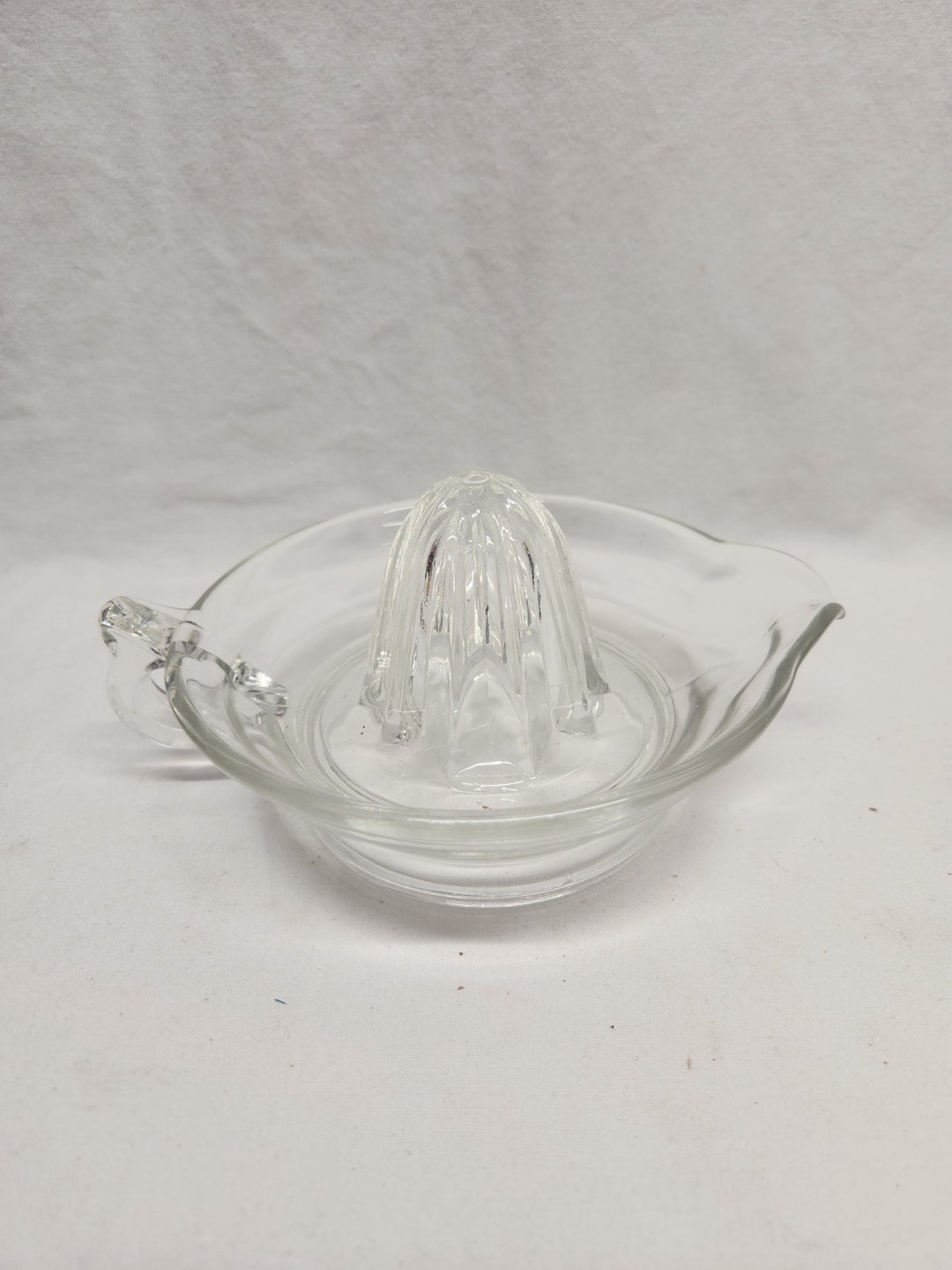 Vintage Glass Juicer / Reamer 6.25 Across Vintage Etsy