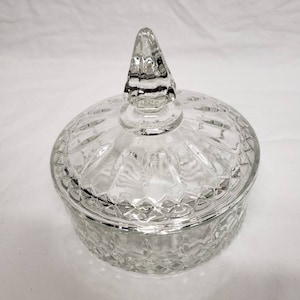 Vintage Clear Depression Glass Candy Dish with Lid - Indiana Glass Princess  200B - Vintage candy dish