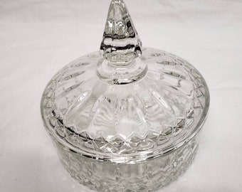 Plato de dulces vintage de Indiana Glass con forma de tiara, tapa, color transparente, plato para baratijas.