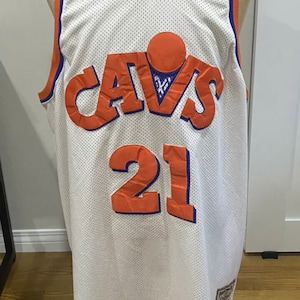 Kyrie Irving Cleveland Cavaliers NBA Jersey – RetroStar Vintage