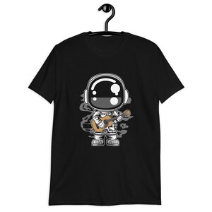Camiseta de guitarra de astronauta / Camisa de guitarra acústica de astronauta / Camisa de guitarra acústica / Camisa de música de astronauta / Camisa de astronauta de dibujos animados