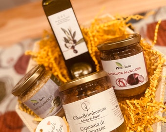 Petit panier cadeau italien, avec Caponata di Melanzane, Cippolata, Pate Carciofi et 250 ml de la meilleure huile d'olive sicilienne