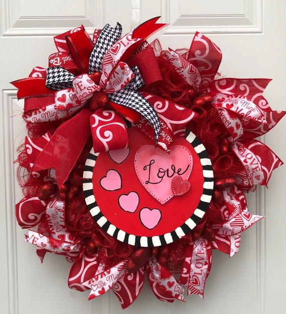Valentine Wreath For Front Door Valentine Wreath Wreath Door Wreath Valentine Door Wreath Door Wreaths Valentine Wreath With Ribbon