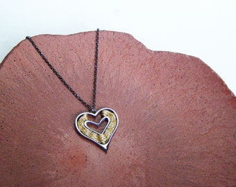 Bijoux coeur, Pendentif en argent, Pendentif cœur, Pendentif amour, Bijoux contemporains, Saint-Valentin, Cadeau pour elle