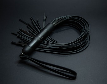 Leather flogger, bdsm flogger, spanking flogger, leather whip