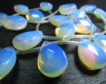 1 Pearl Opal briolette (Teardrop)