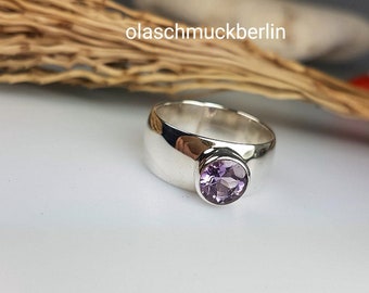 Handgefertigter Silberring mit Amethyst