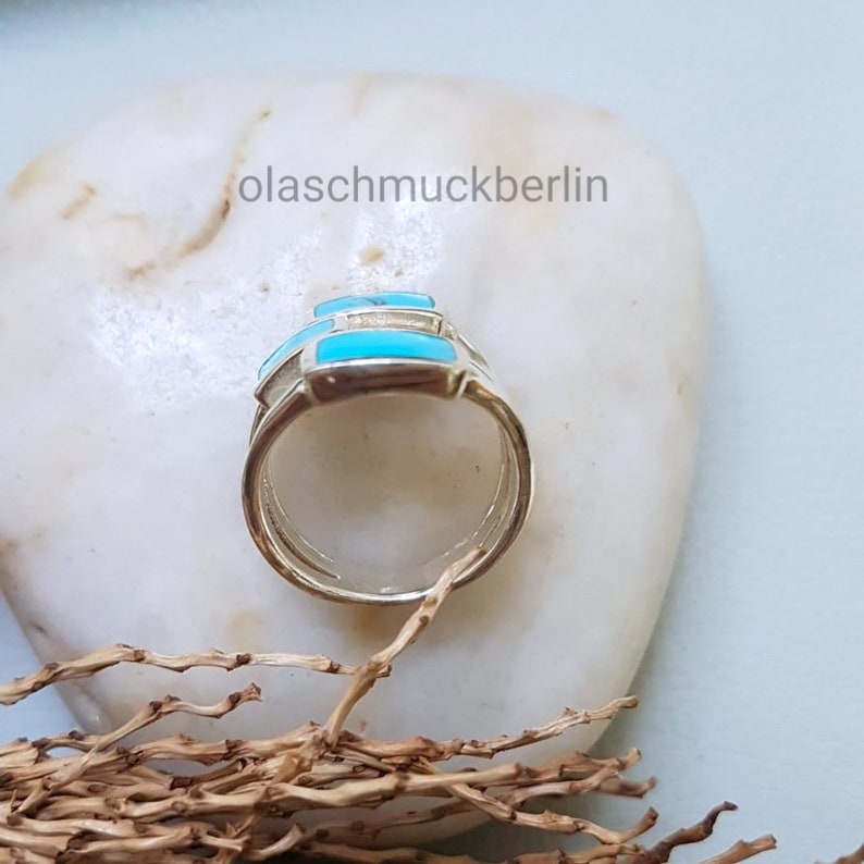 Silberring mit rekonstuierten T\u00fcrkis
