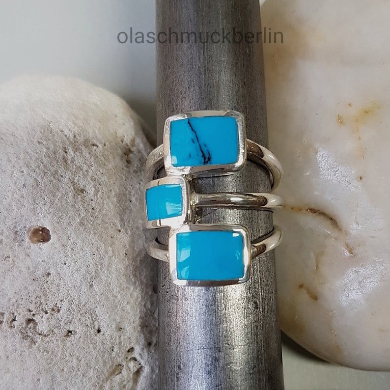 Silberring mit rekonstuierten T\u00fcrkis