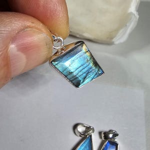 Labradorit Anhänger in 925 Silber gefasst