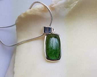 Handgefertigter Turmalin Anhänger Silber 925/Schwarzer Turmalin Kette roh/Edler Edelstein Schmuck handgemacht/Geschenk für Sie