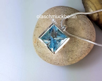 Silberanhänger mit Topas handgefertigt/Blauer Topas Anhänger mit Topas/handgefertigt/925 Silber kette mit blauem Edelstein 1,5 cm/Geschenk