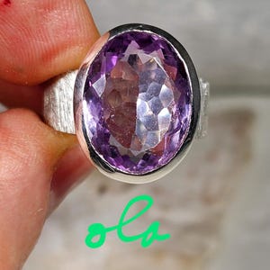 Handgefertigter Silberring mit Amethyst