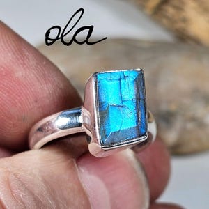 Labradorit-Ring in 925 Silber gefasst