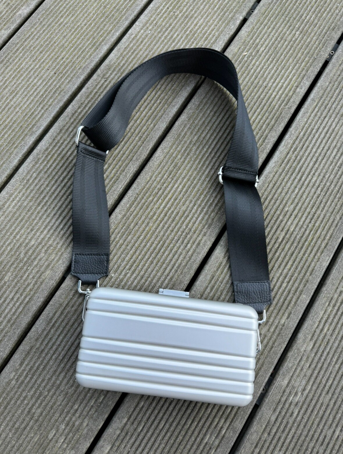 Crossbody Aluminum Rimowa Alternative