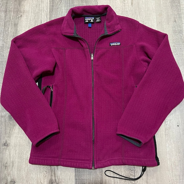 Vintage Patagonia Regulator Fleece Womans Dark Magenta USA Fleece Jacket Small