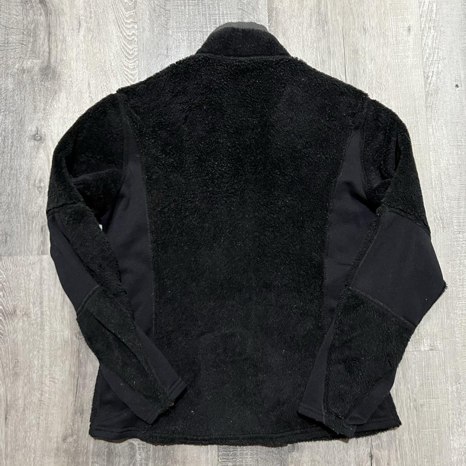 Vintage Patagonia Women's Size Small Black Regulator R2 Fleece