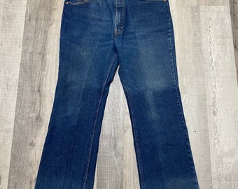 Vintage Levis 517 80s Dark Wash Blue Denim Boot Cut USA Jeans 38