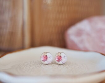 Whispy Blush Floral  Earrings, Floral Earrings, Natural Earrings, Small Earrings, Stud Earrings, Glass Earrings, Flower Earrings