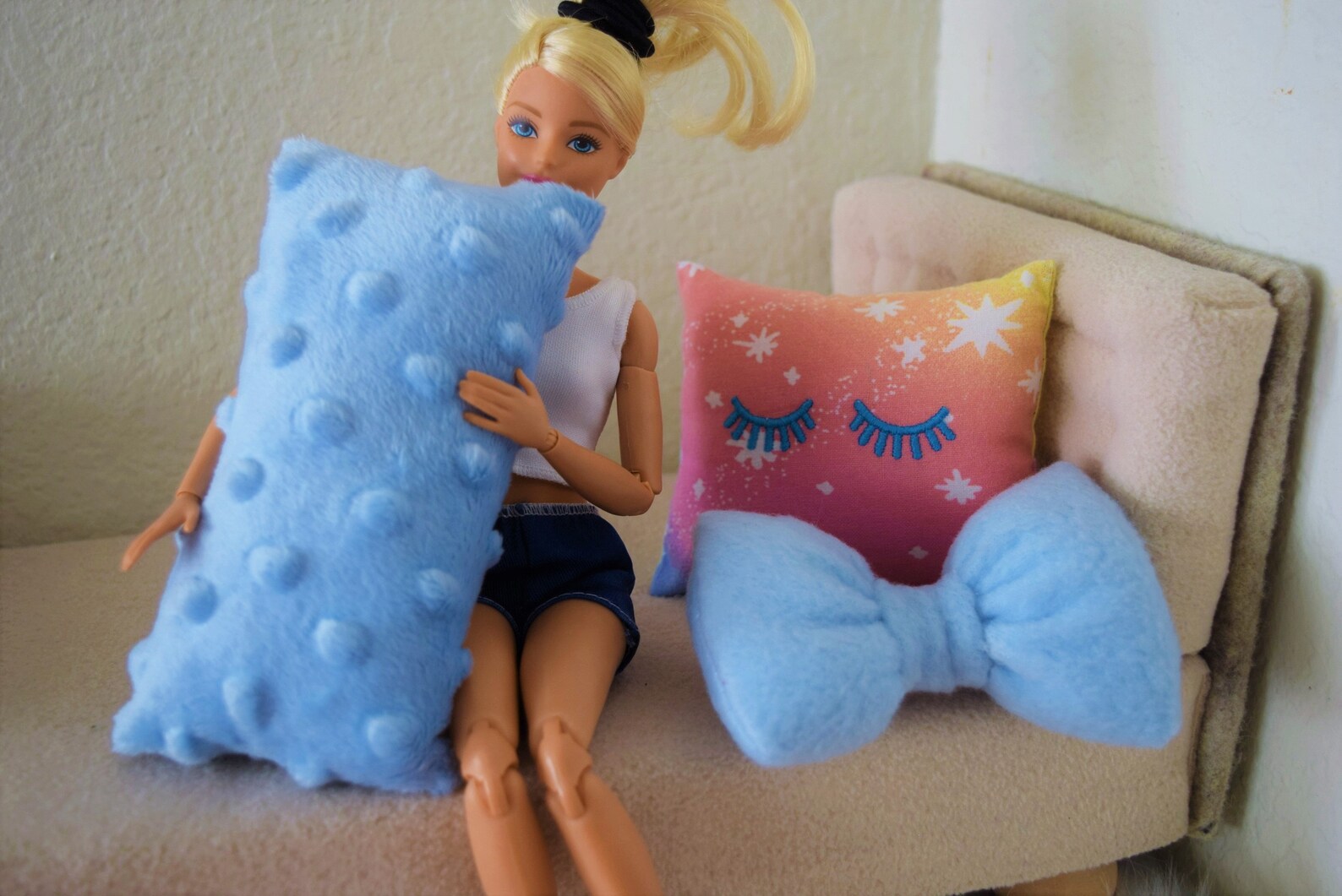 Barbie size pillows/set of 3/bow shape pillow/doll pillow/set Etsy