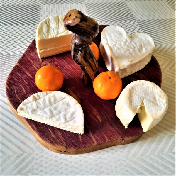 Plateau à fromage  , diamètre 30 cm, (recyclage barrique de vin et pied de vigne)