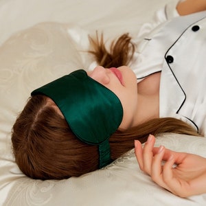 100% Pure Mulberry Silk Sleep Mask gifts for women image 1