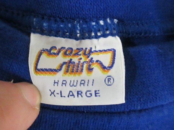 Vtg. 90s MAUI Hawaii "Crazy Shirt" Souvenir T-Shi… - image 4