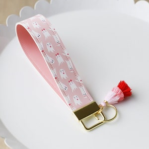 women’s faux leather pink ghost Halloween keychain wristlet