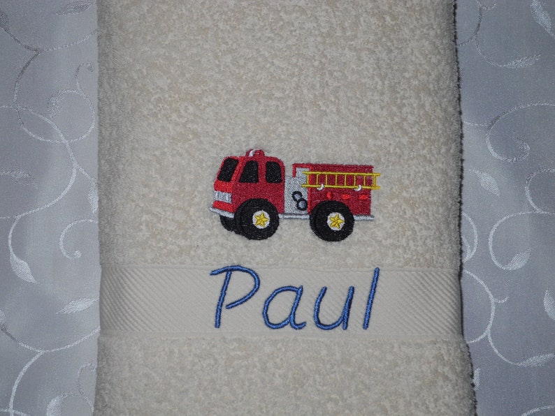 Gästetuch / Handtuch / Duschtuch 500 g/m Feuerwehr Auto Feuerwehrauto Fahr 04 Name Stickerei Bestickung Personalisiert Bild 6