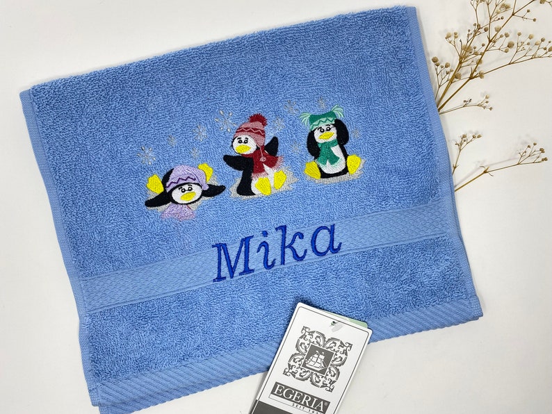 Hand Towel / Shower Towel / Bath Towel 470/500 g/meter Winter Penguins Penguin 02 Name Embroidery Embroidered Embroidery image 7