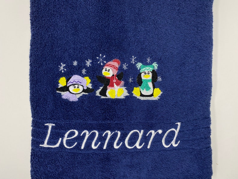 Hand Towel / Shower Towel / Bath Towel 470/500 g/meter Winter Penguins Penguin 02 Name Embroidery Embroidered Embroidery image 3