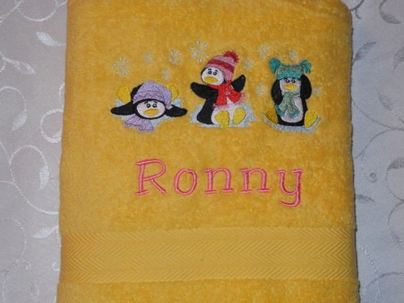 Hand Towel / Shower Towel / Bath Towel 470/500 g/meter Winter Penguins Penguin 02 Name Embroidery Embroidered Embroidery image 8