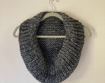 Hand-knitted soft grey shrug/bolero in women’s small/medium